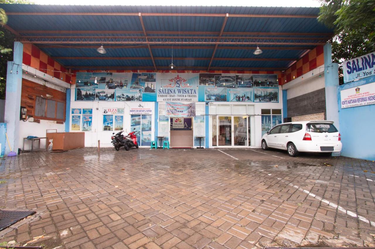 SPOT ON 2425 Salina Hotel Syariah Sidoarjo Bagian luar foto
